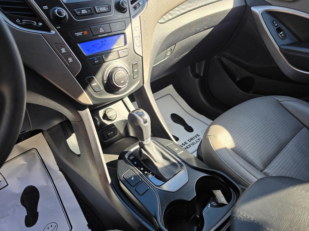 2015 Hyundai Santa Fe Sport - $14,995