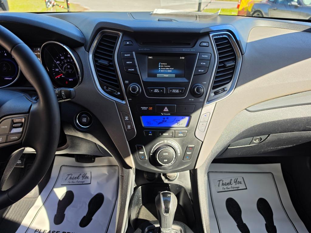 2015 Hyundai Santa Fe Sport - $14,995