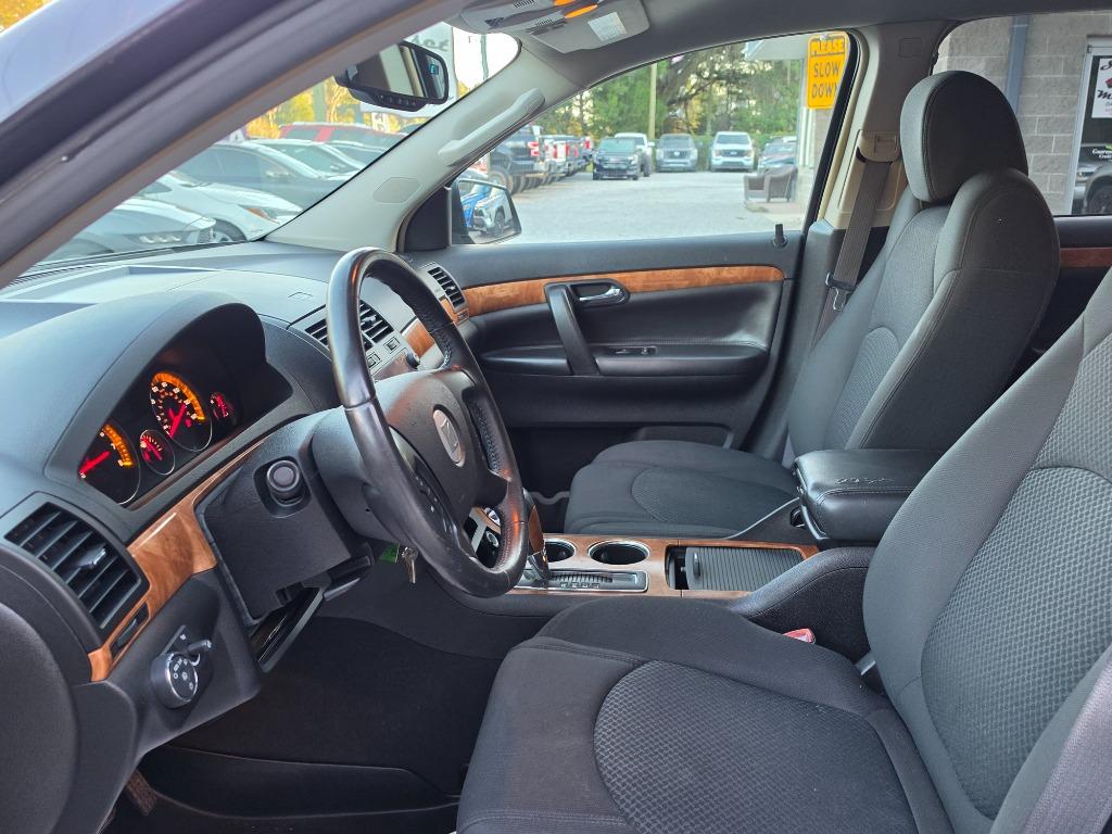 2008 Saturn Outlook - $7,995