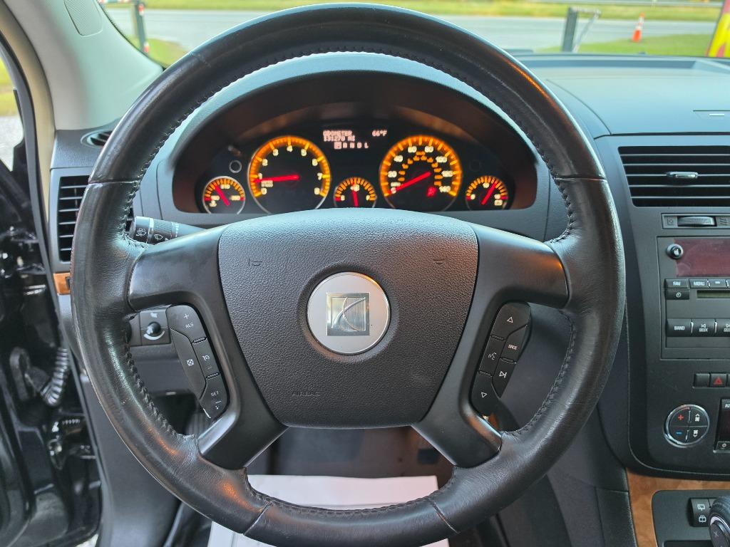 2008 Saturn Outlook - $7,995