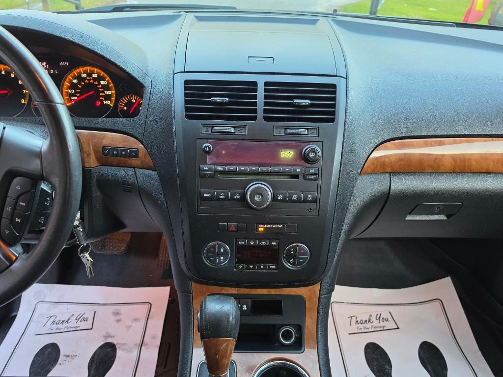 2008 Saturn Outlook - $7,995
