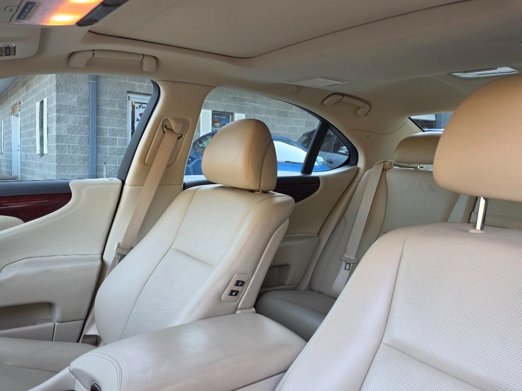 2010 Lexus LS - $21,995