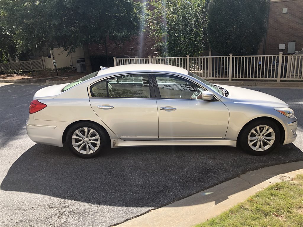 2012 Hyundai Genesis