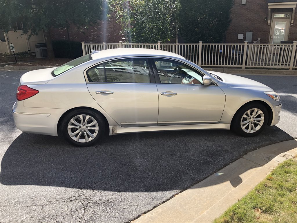 2012 Hyundai Genesis