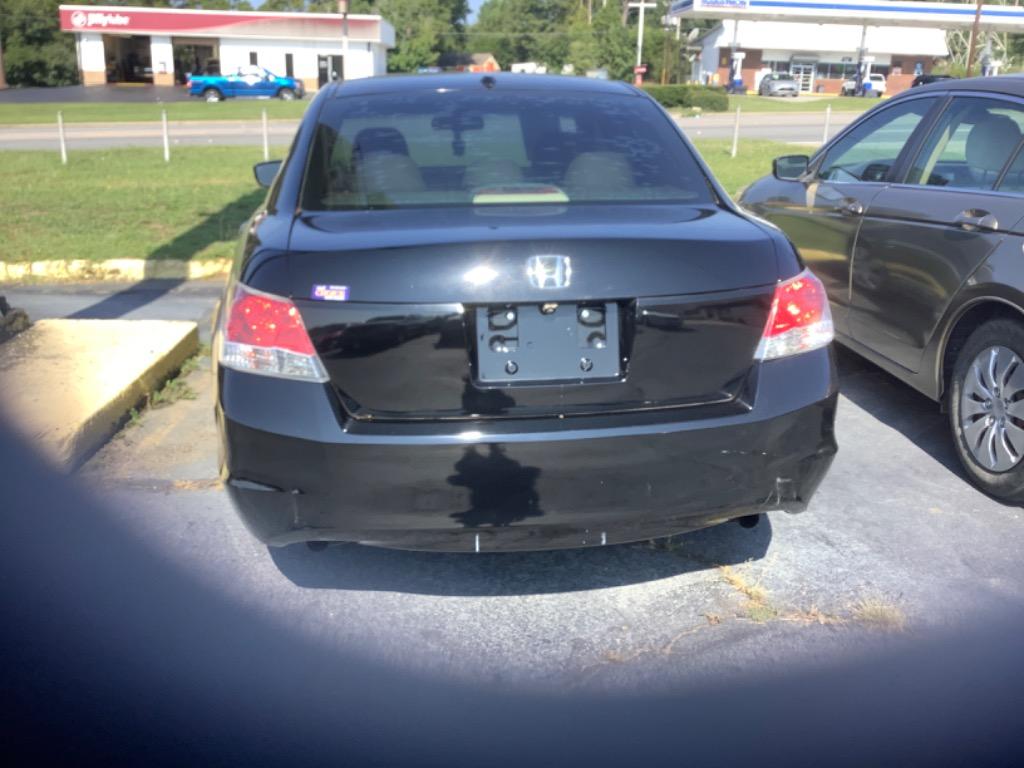 2009 Honda Accord - $9,000