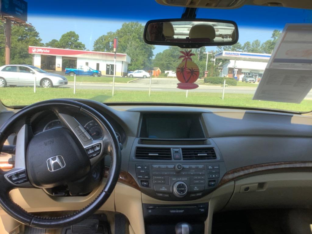 2009 Honda Accord - $9,000