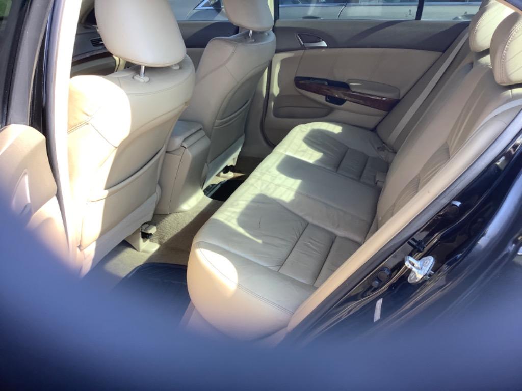 2009 Honda Accord - $9,000