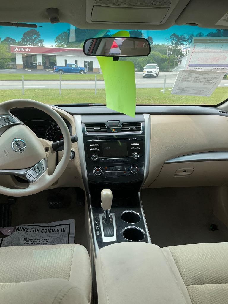 2014 Nissan Altima photo