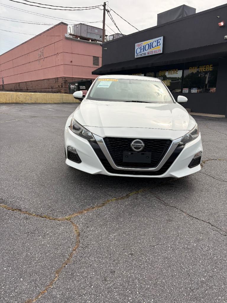 2020 Nissan Altima - $8,500
