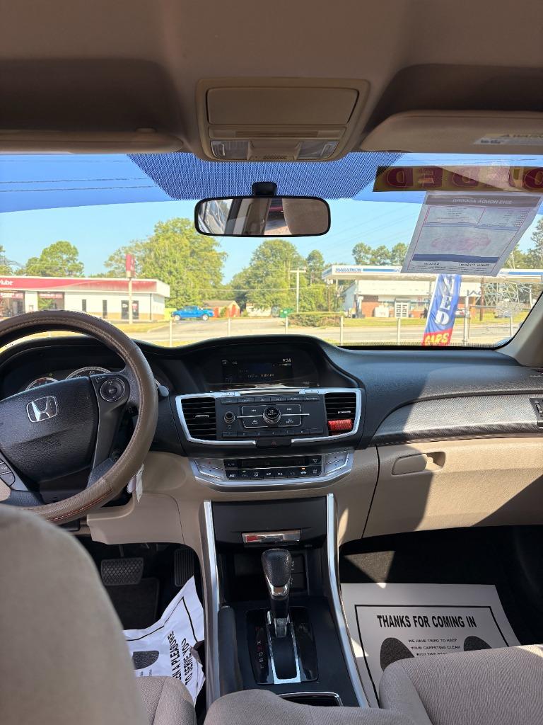 2013 Honda Accord - $9,000