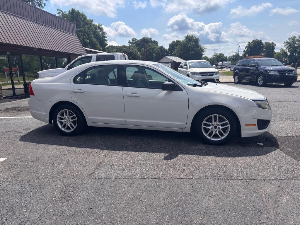 2012 Ford Fusion - $5,995