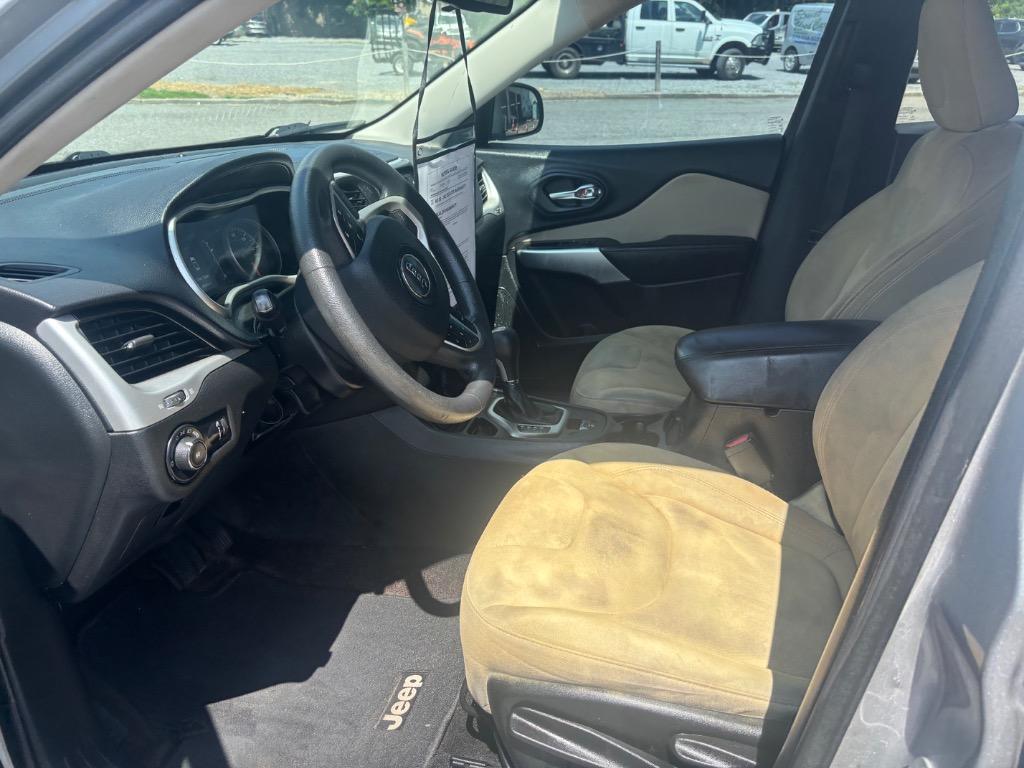 2018 Jeep Cherokee - $7,995