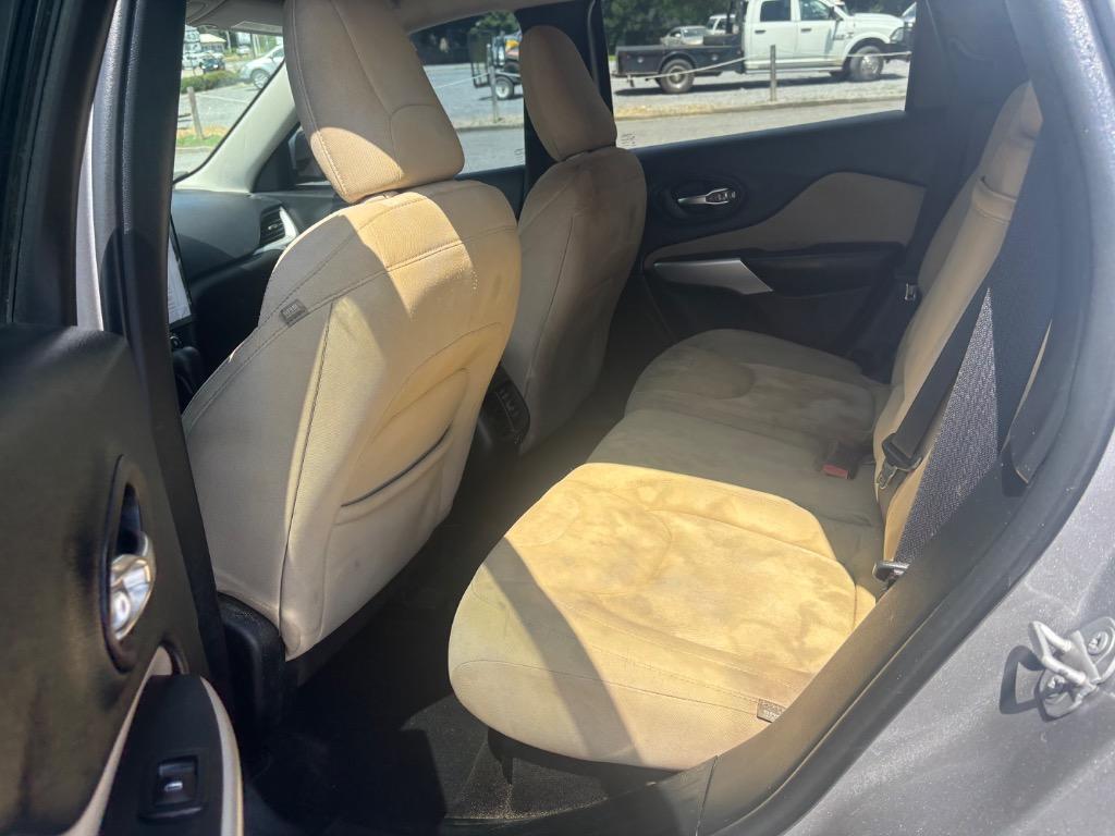 2018 Jeep Cherokee - $7,995