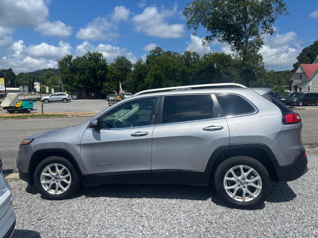 2018 Jeep Cherokee - $7,995