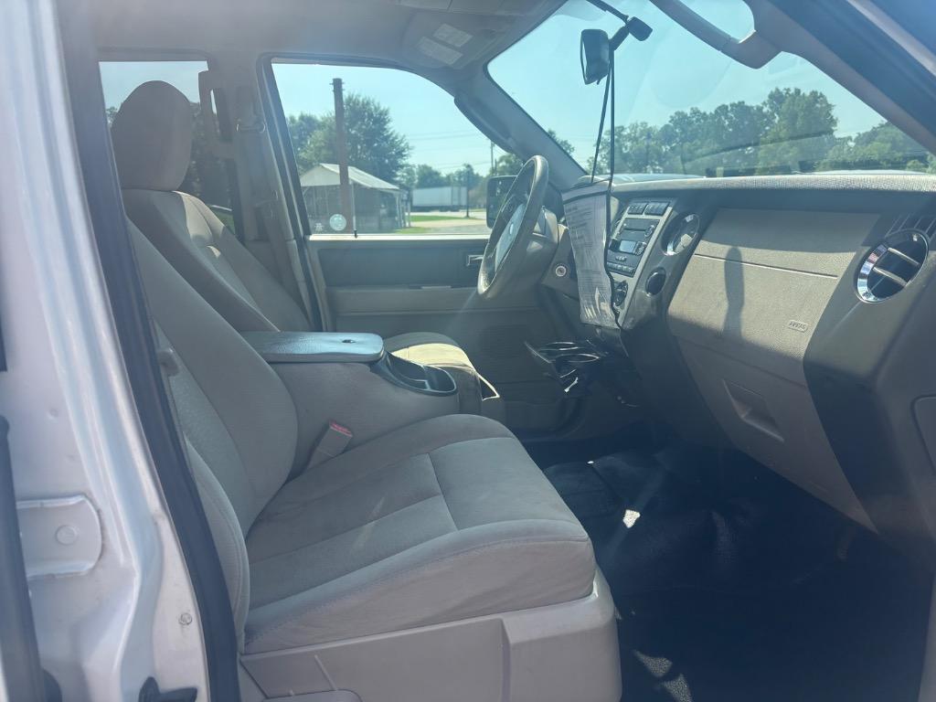 2012 Ford Expedition - $5,995