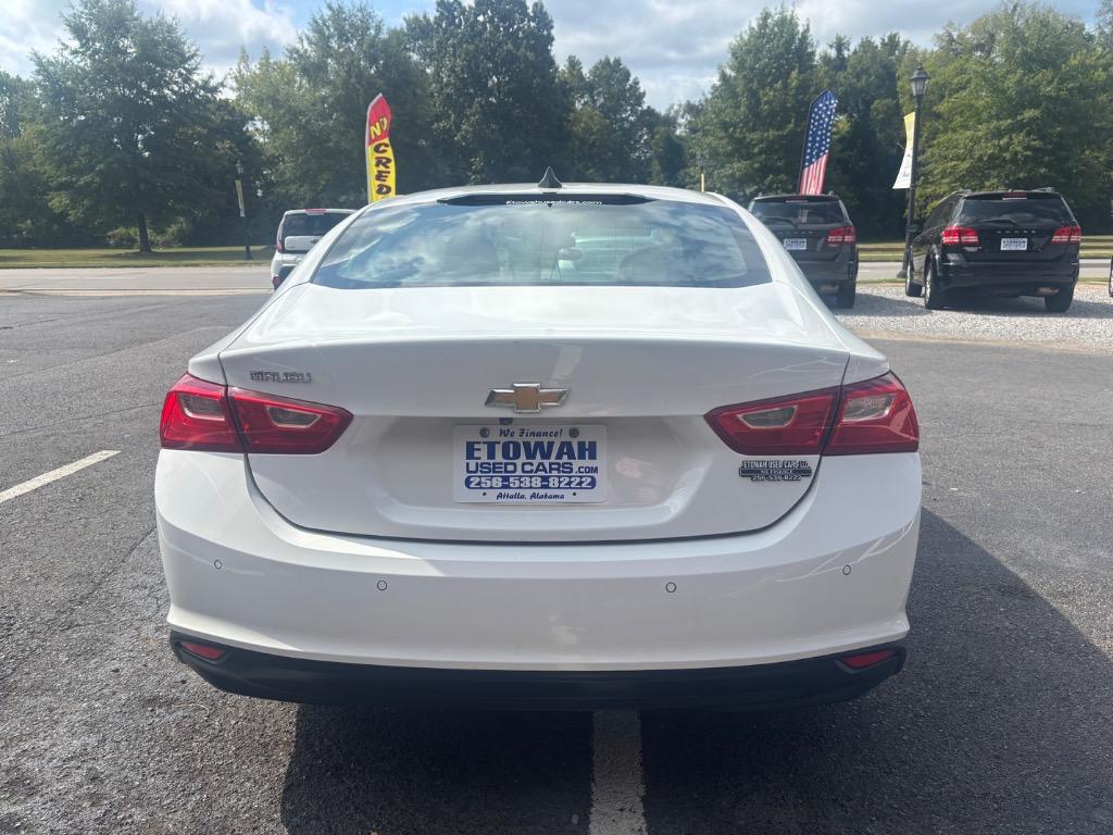 2017 Chevrolet Malibu - $7,995
