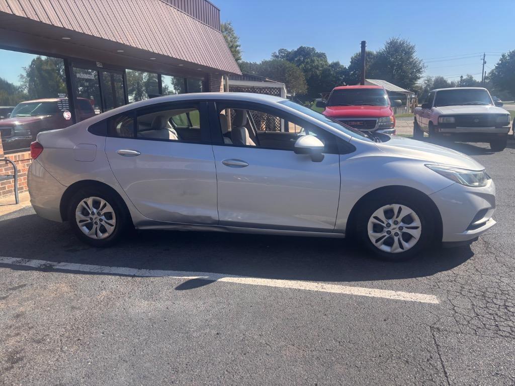 2016 Chevrolet Cruze - $5,995