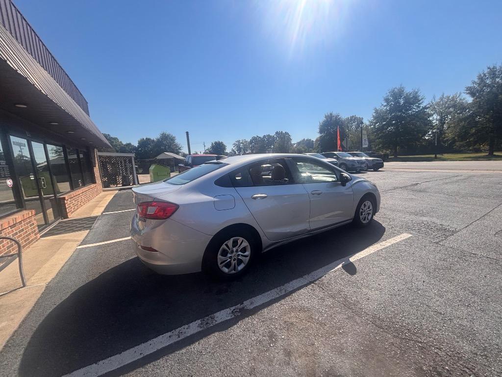 2016 Chevrolet Cruze - $5,995