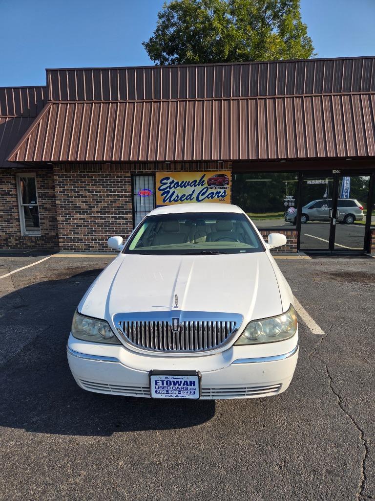2006 Lincoln Town Car