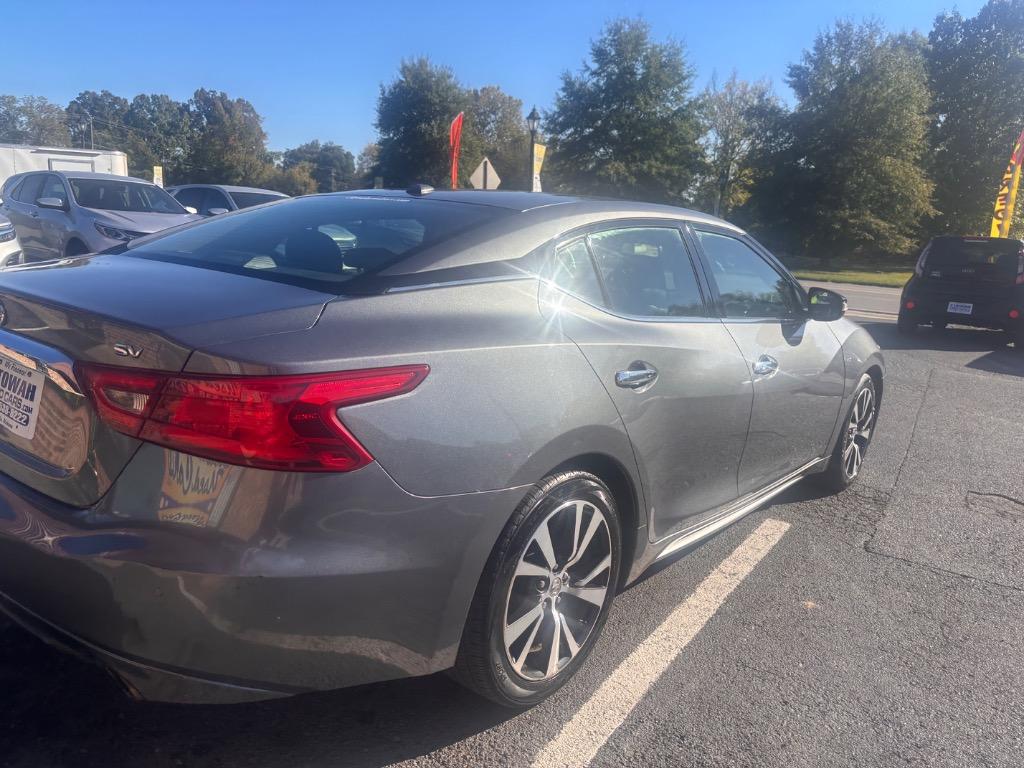 2017 Nissan Maxima - $6,995