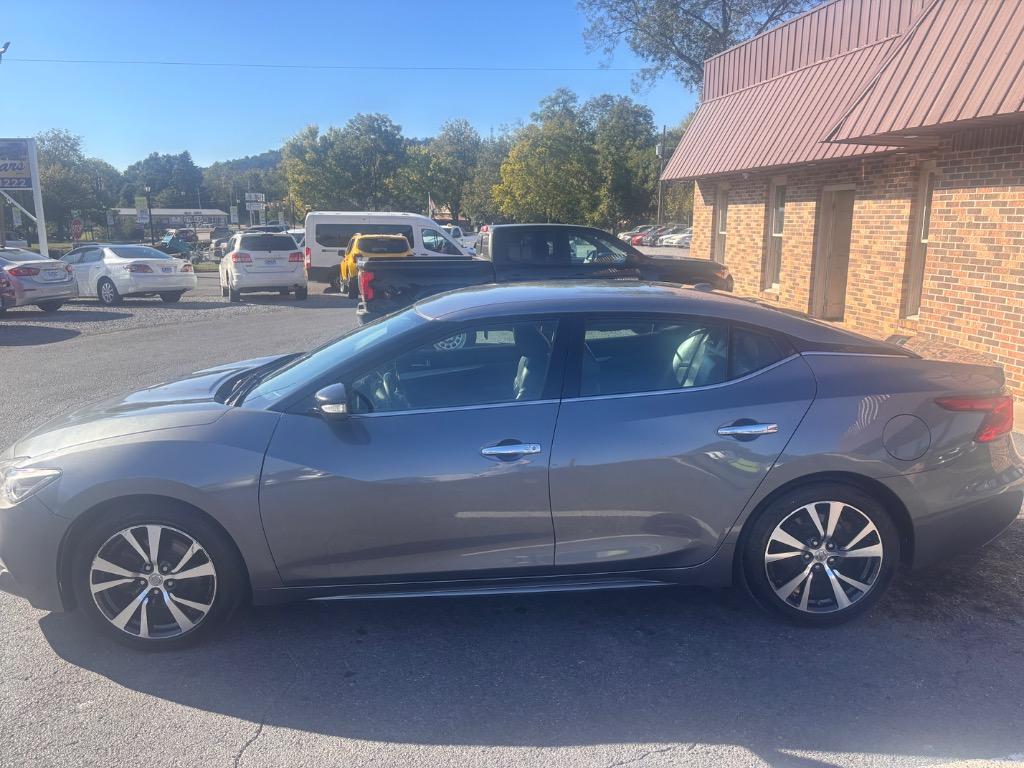 2017 Nissan Maxima - $6,995
