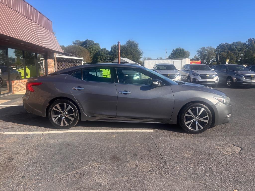 2017 Nissan Maxima - $6,995