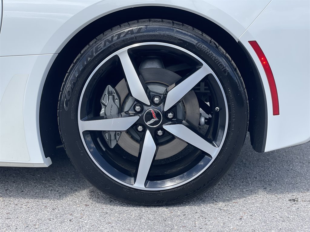 2015 Chevrolet Corvette - $45,999