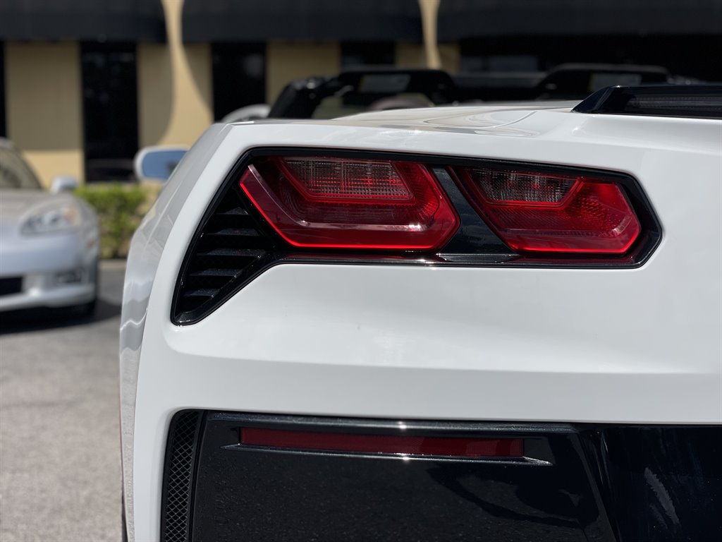 2015 Chevrolet Corvette - $45,999