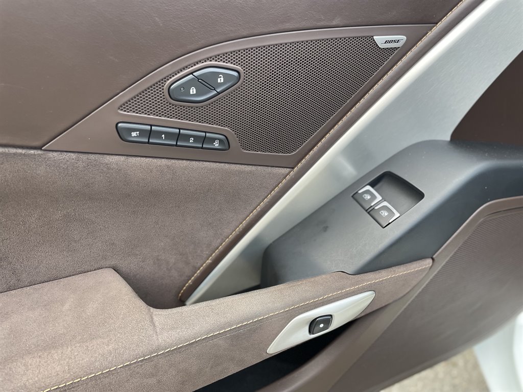 2015 Chevrolet Corvette - $45,999