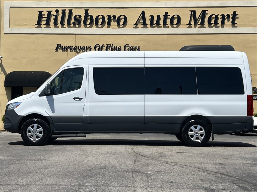 2019 Mercedes-Benz Sprinter 2500 High Roof photo