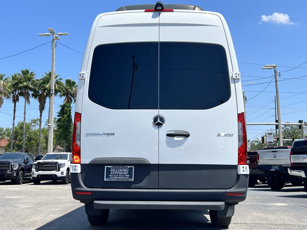 2019 Mercedes-Benz Sprinter 2500 High Roof photo