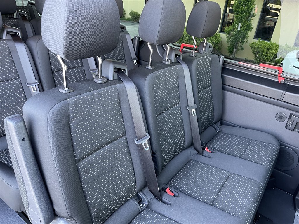 2019 Mercedes-Benz Sprinter 2500 High Roof photo