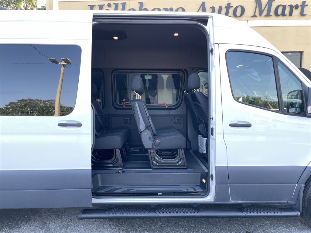 2019 Mercedes-Benz Sprinter 2500 High Roof photo