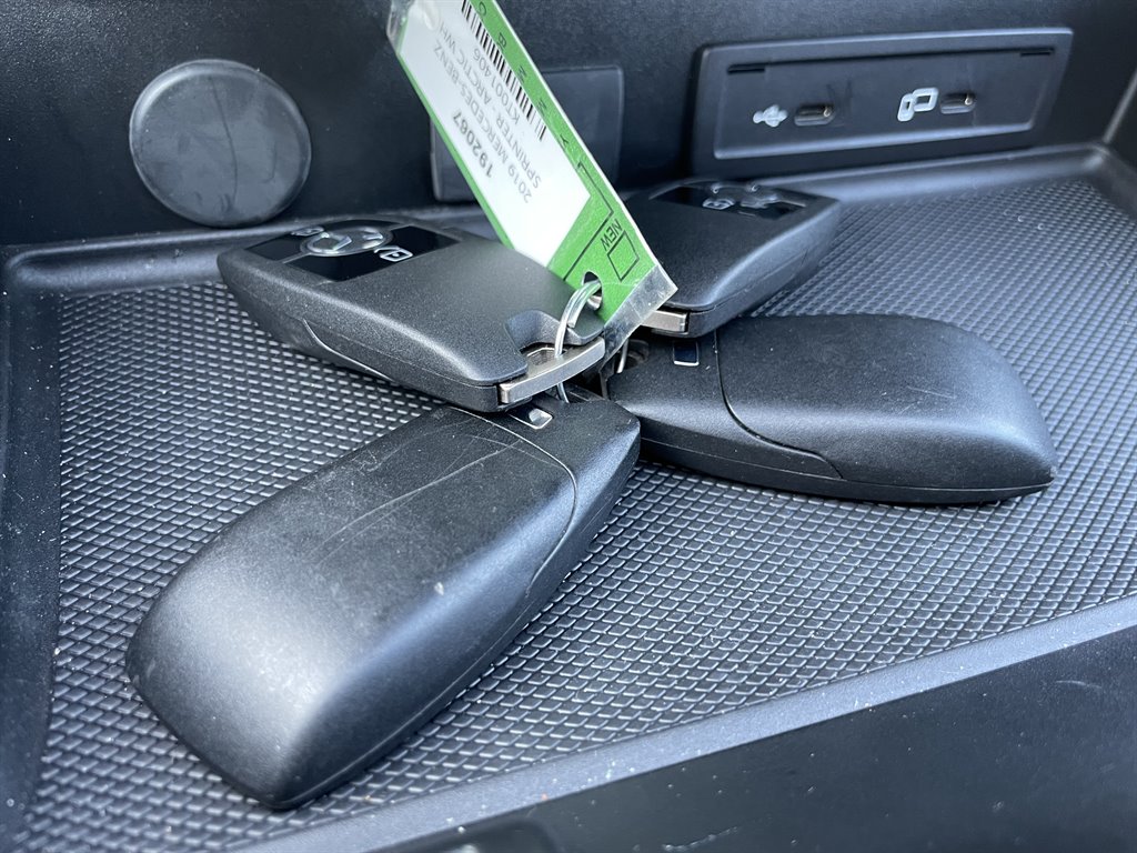 2019 Mercedes-Benz Sprinter 2500 High Roof photo