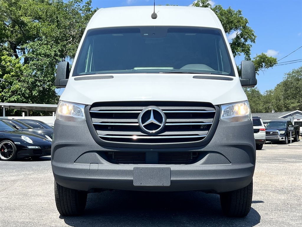 2019 Mercedes-Benz Sprinter 2500 High Roof photo