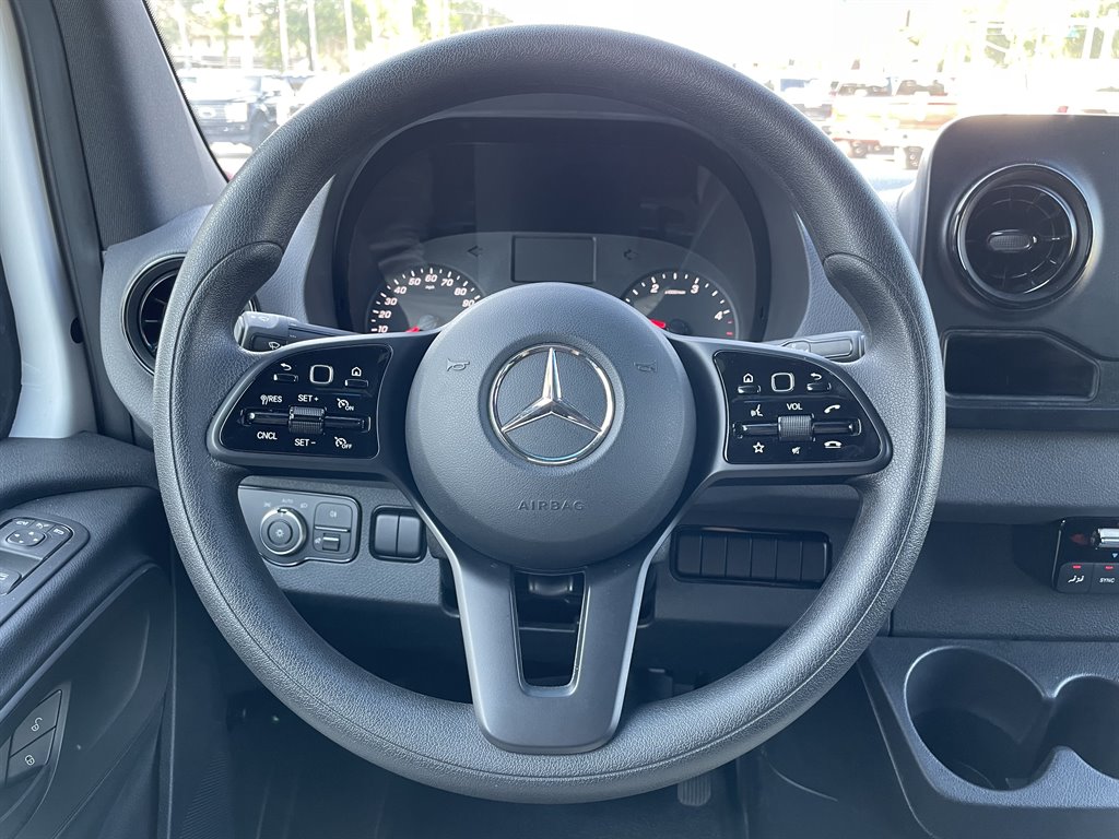 2019 Mercedes-Benz Sprinter 2500 High Roof photo