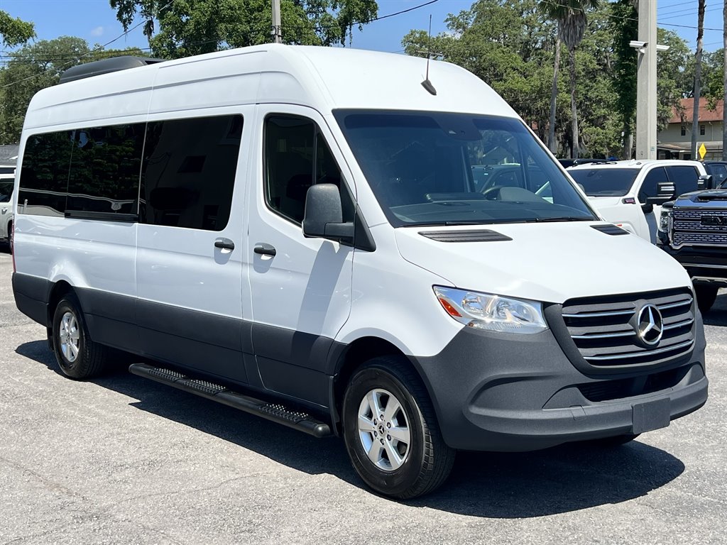 2019 Mercedes-Benz Sprinter 2500 High Roof photo