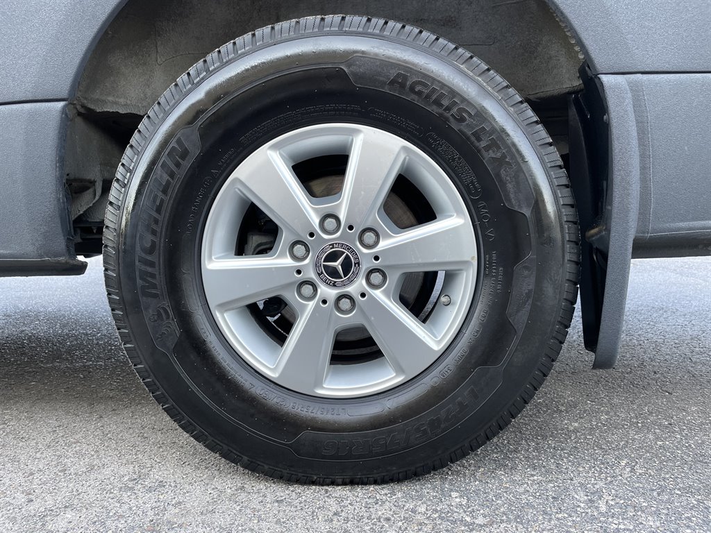 2019 Mercedes-Benz Sprinter 2500 High Roof photo