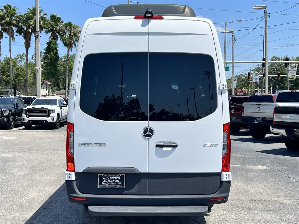 2019 Mercedes-Benz Sprinter 2500 High Roof photo