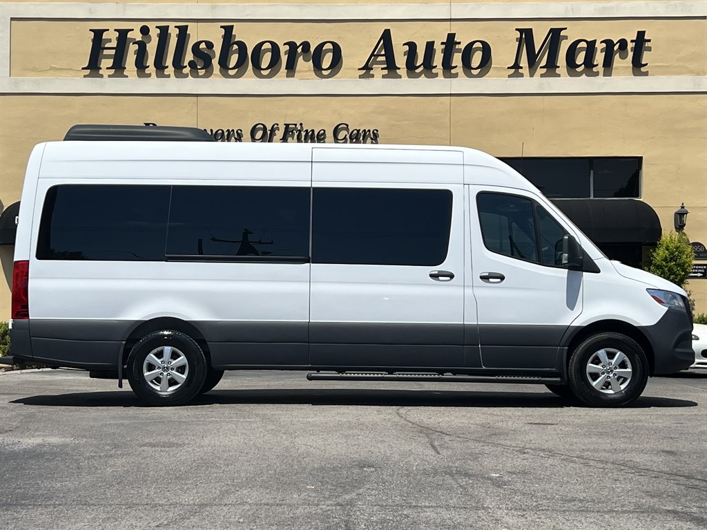 2019 Mercedes-Benz Sprinter 2500 High Roof photo