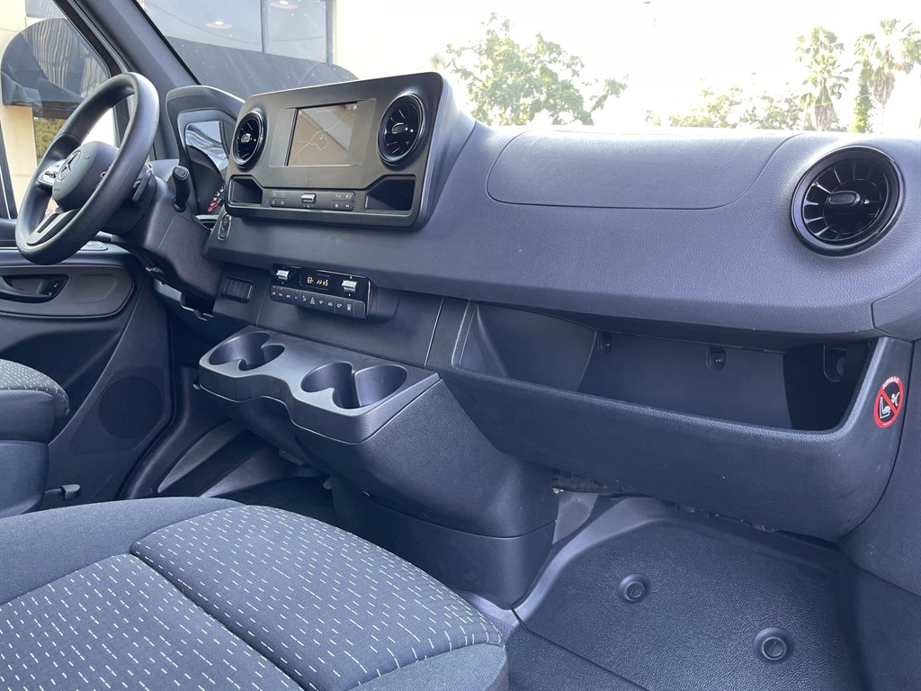 2019 Mercedes-Benz Sprinter 2500 High Roof photo