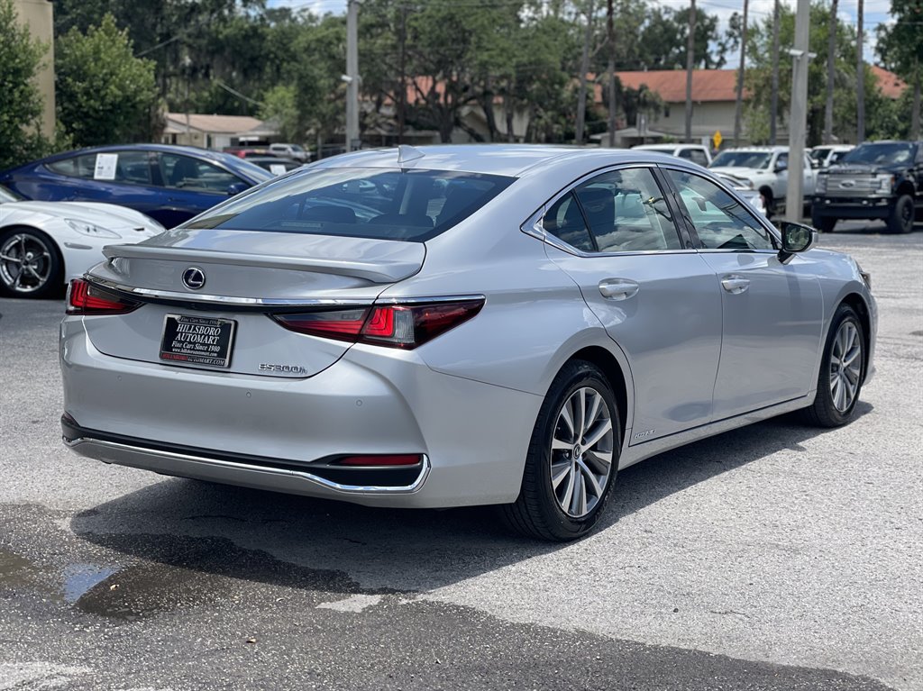 2020 Lexus ES - $29,999
