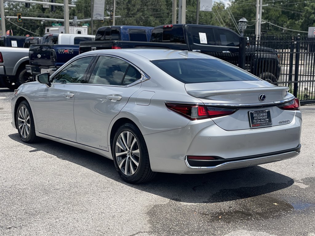 2020 Lexus ES - $29,999