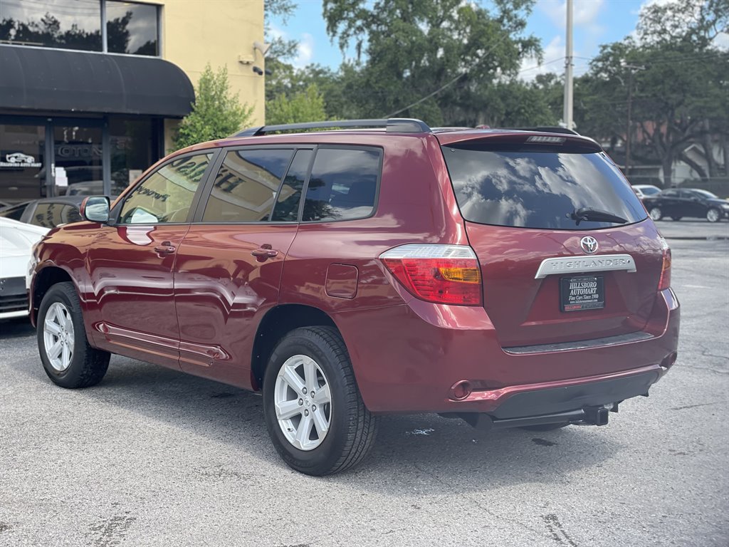 2010 Toyota Highlander - $11,999