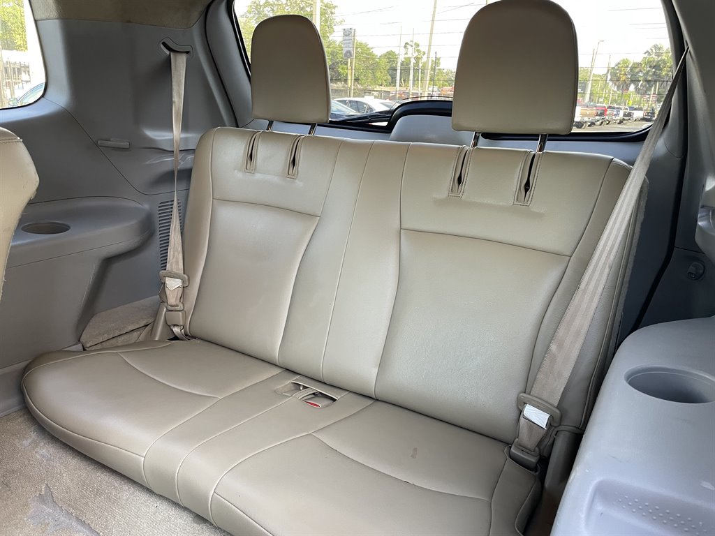 2010 Toyota Highlander - $11,999