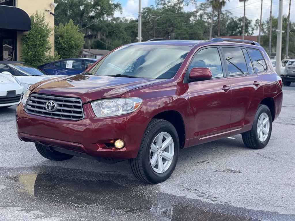 2010 Toyota Highlander - $11,999