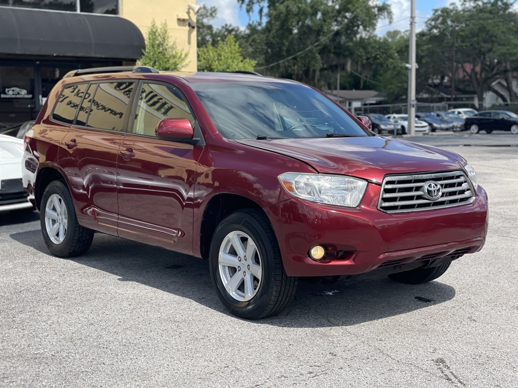 2010 Toyota Highlander - $11,999