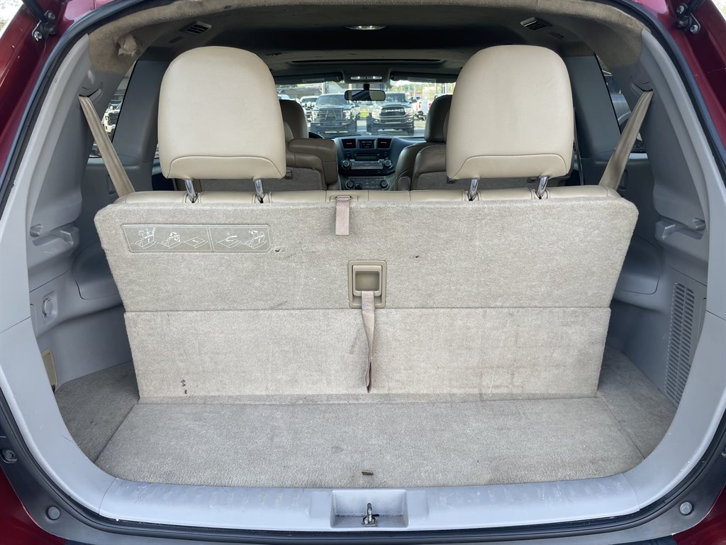 2010 Toyota Highlander - $11,999