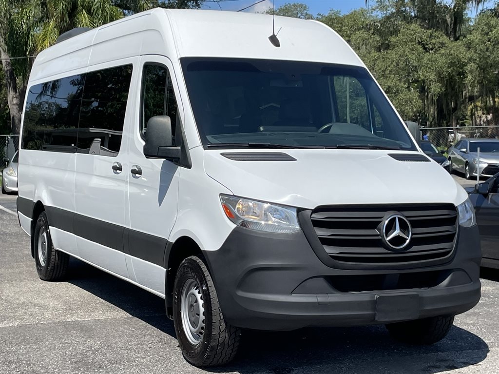 2020 Mercedes-Benz Sprinter 2500 High Roof photo