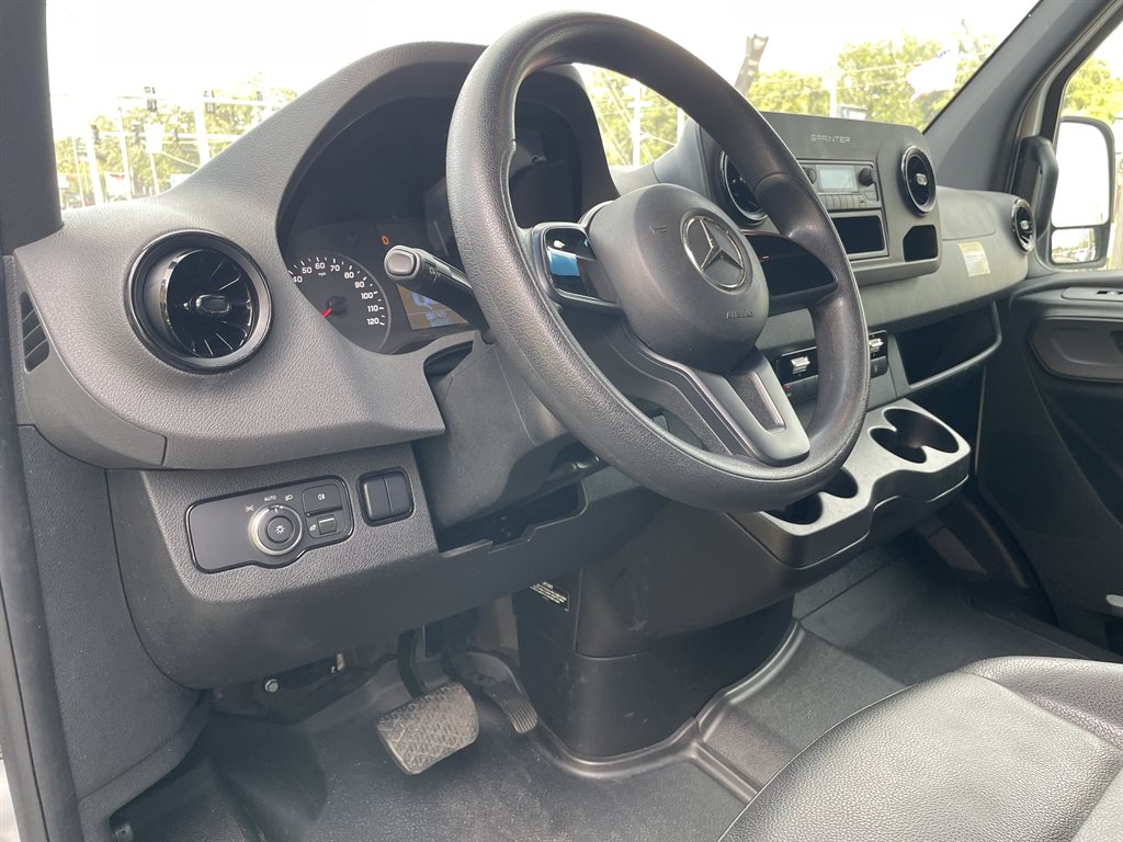 2020 Mercedes-Benz Sprinter 2500 High Roof photo
